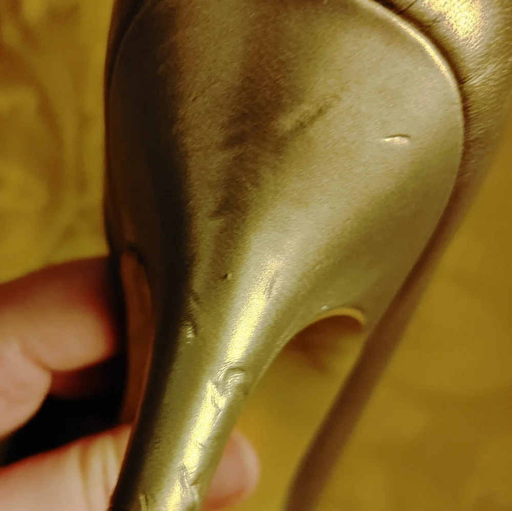 Bandolino gold leather peephole heels with flowers